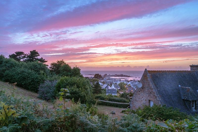 Make a raod trip in Brittany with le Van Breton