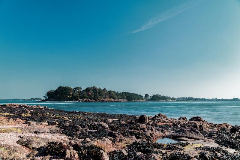 Beaches in Morbihan with Van Breton